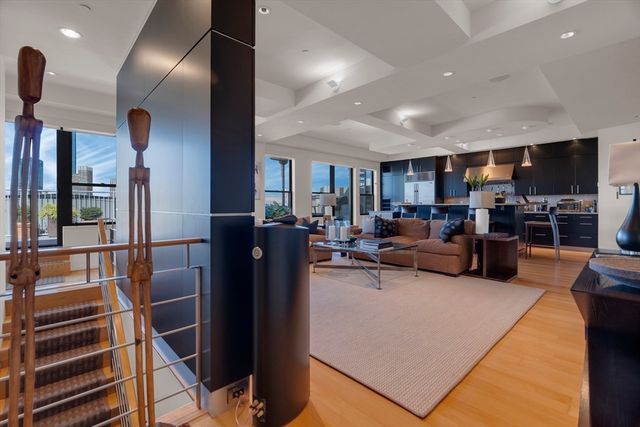 1166 Washington St 704-6, Boston, MA 02118