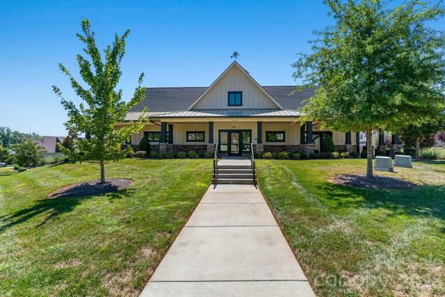 5022 Grand Champion Court, Denver, NC 28037