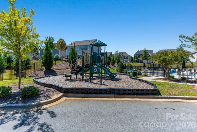 5022 Grand Champion Court, Denver, NC 28037