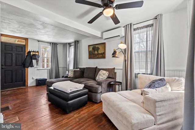 1001 FISHING CREEK VALLEY RD, Harrisburg, PA 17112