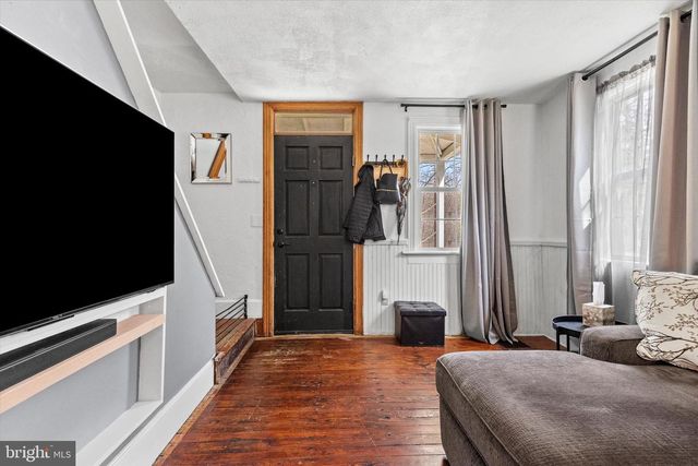 1001 FISHING CREEK VALLEY RD, Harrisburg, PA 17112