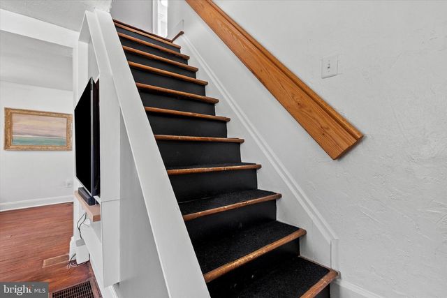 1001 FISHING CREEK VALLEY RD, Harrisburg, PA 17112