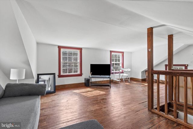 1001 FISHING CREEK VALLEY RD, Harrisburg, PA 17112