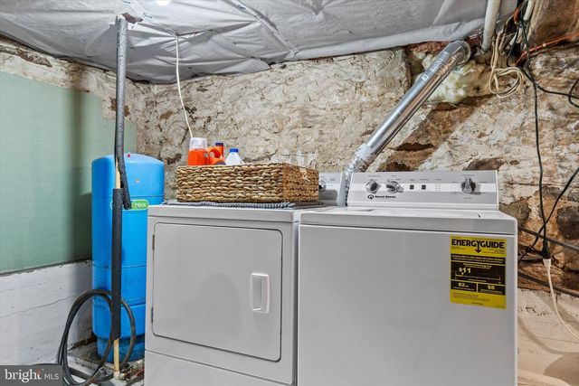 1001 FISHING CREEK VALLEY RD, Harrisburg, PA 17112