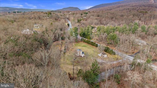 1001 FISHING CREEK VALLEY RD, Harrisburg, PA 17112