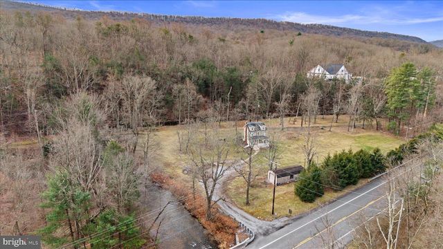 1001 FISHING CREEK VALLEY RD, Harrisburg, PA 17112