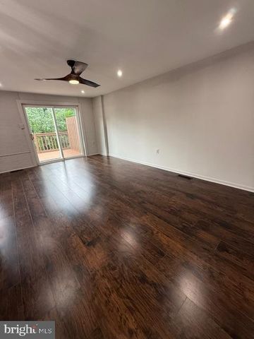 2526 DOVERHILL CT, Woodbridge, VA 22192
