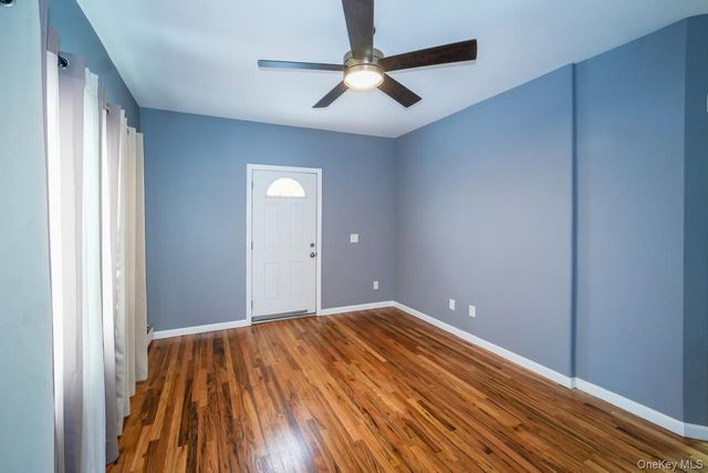 587 Miller Avenue, Freeport, NY 11520