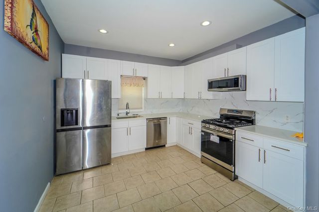 587 Miller Avenue, Freeport, NY 11520