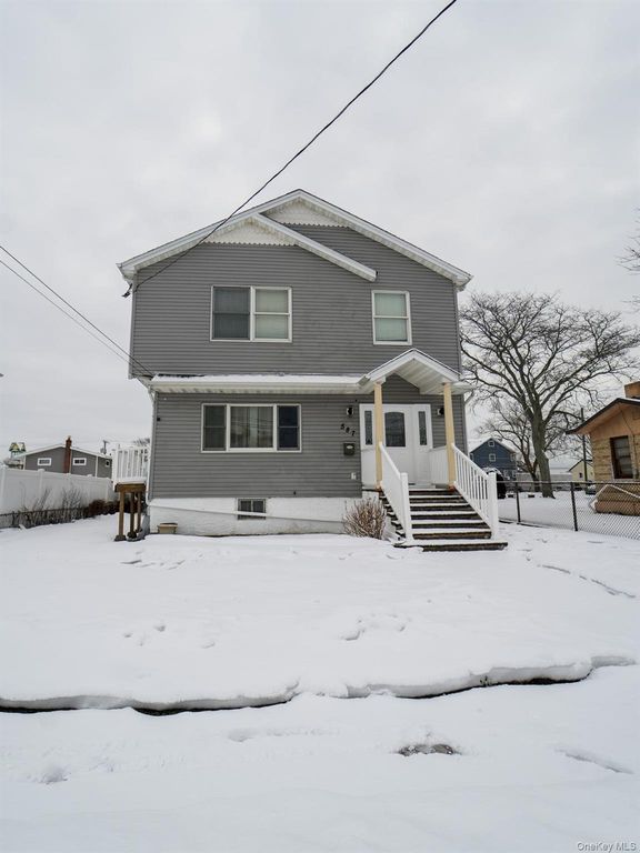 587 Miller Avenue, Freeport, NY 11520