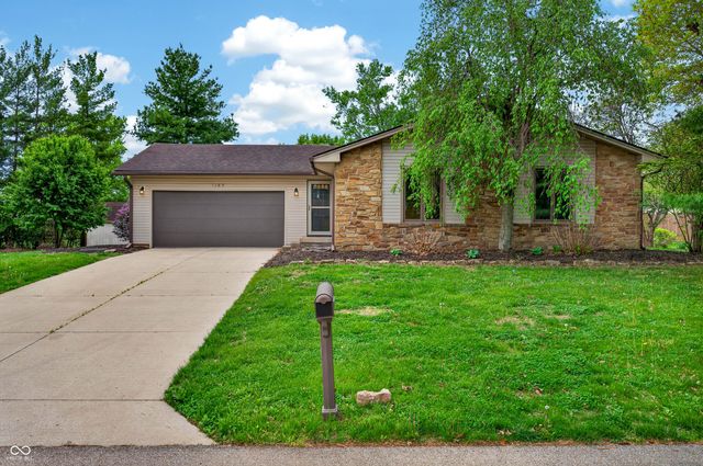 1165 Cottonwood Drive, Columbus, IN 47203