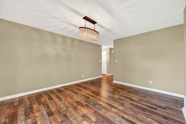 1165 Cottonwood Drive, Columbus, IN 47203
