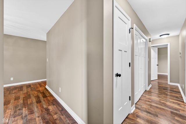 1165 Cottonwood Drive, Columbus, IN 47203