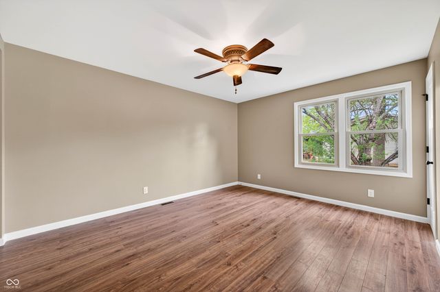 1165 Cottonwood Drive, Columbus, IN 47203
