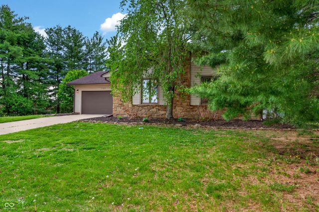 1165 Cottonwood Drive, Columbus, IN 47203