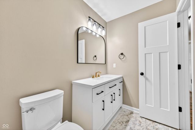 1165 Cottonwood Drive, Columbus, IN 47203