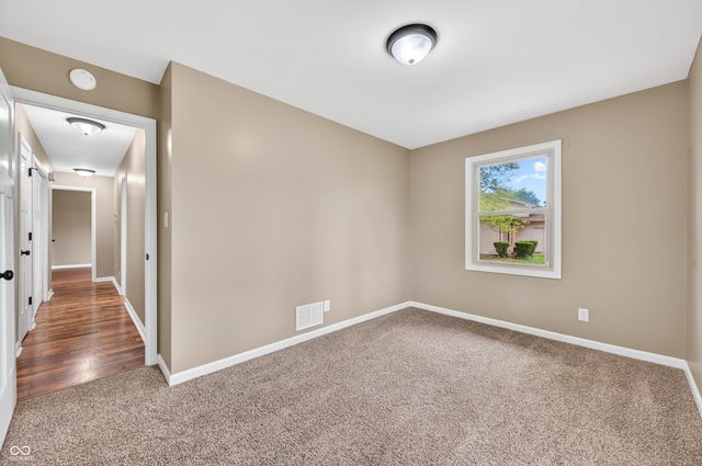 1165 Cottonwood Drive, Columbus, IN 47203