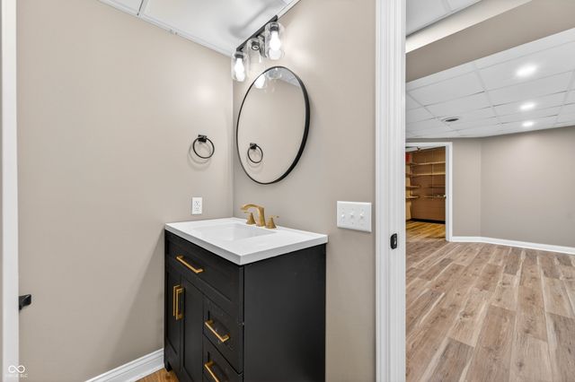 1165 Cottonwood Drive, Columbus, IN 47203
