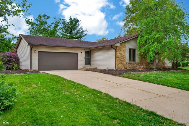 1165 Cottonwood Drive, Columbus, IN 47203