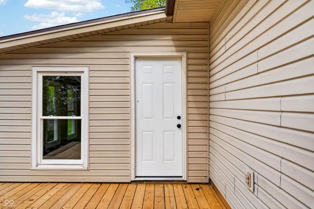 1165 Cottonwood Drive, Columbus, IN 47203