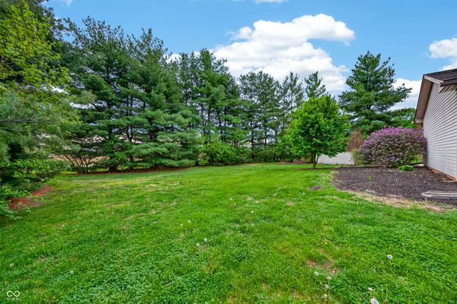 1165 Cottonwood Drive, Columbus, IN 47203