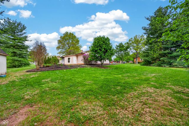 1165 Cottonwood Drive, Columbus, IN 47203