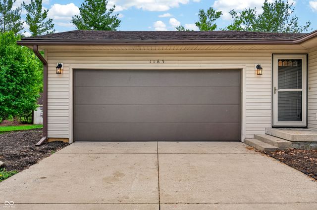 1165 Cottonwood Drive, Columbus, IN 47203