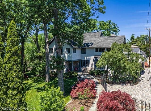 532 Brookside Avenue, Birmingham, MI 48009