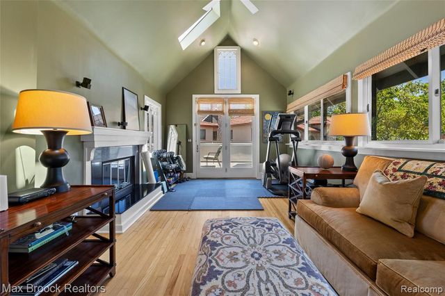 532 Brookside Avenue, Birmingham, MI 48009