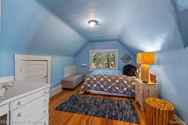 532 Brookside Avenue, Birmingham, MI 48009