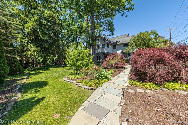 532 Brookside Avenue, Birmingham, MI 48009