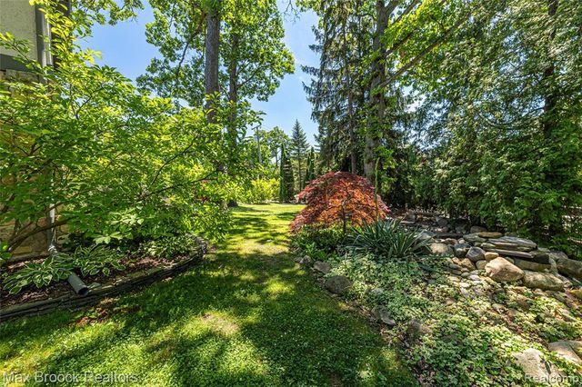 532 Brookside Avenue, Birmingham, MI 48009