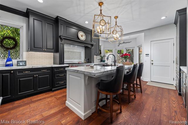 532 Brookside Avenue, Birmingham, MI 48009