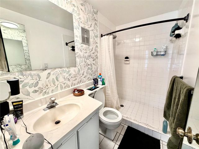 7450 NW 17th St 306, Plantation, FL 33313