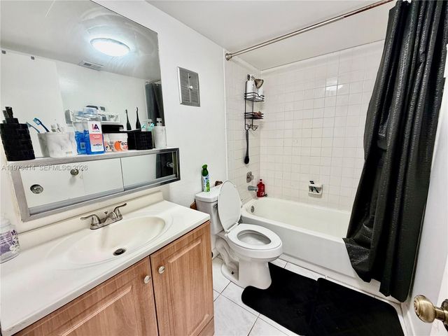 7450 NW 17th St 306, Plantation, FL 33313