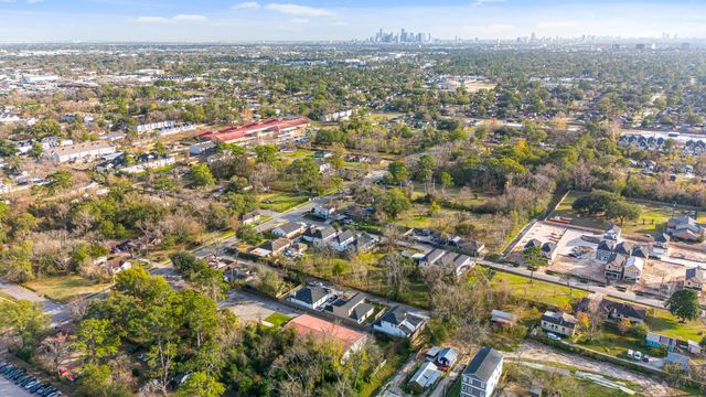 5907 Knox Street, Houston, TX 77091