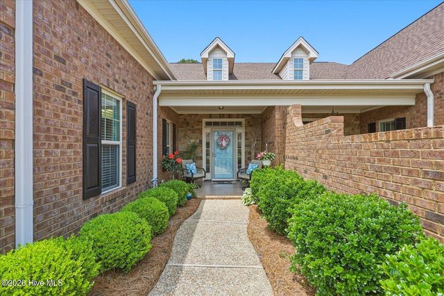 8266 Stenton Drive NE, Leland, NC 28451