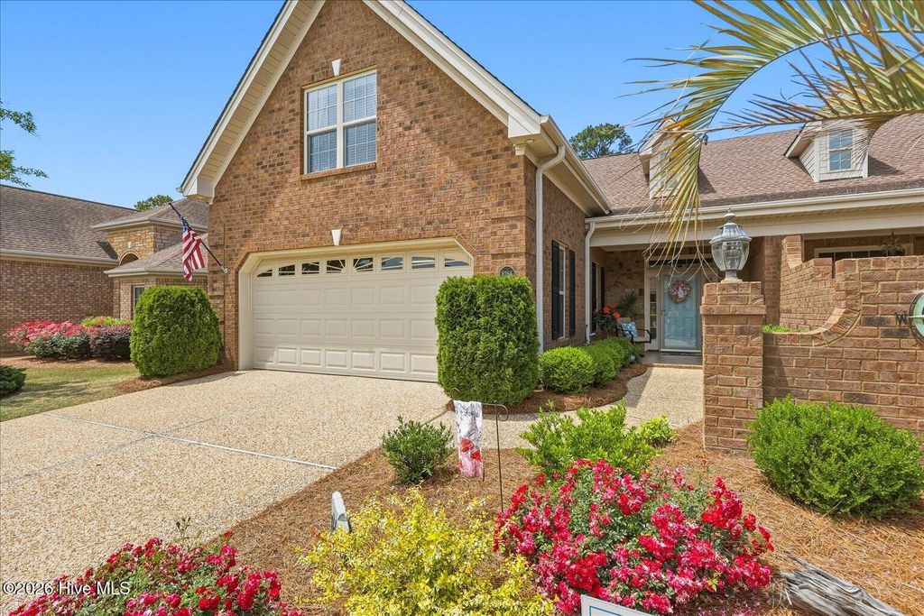 8266 Stenton Drive NE, Leland, NC 28451