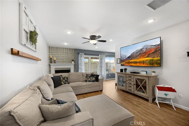 1714 S Heritage Circle, Anaheim, CA 92804