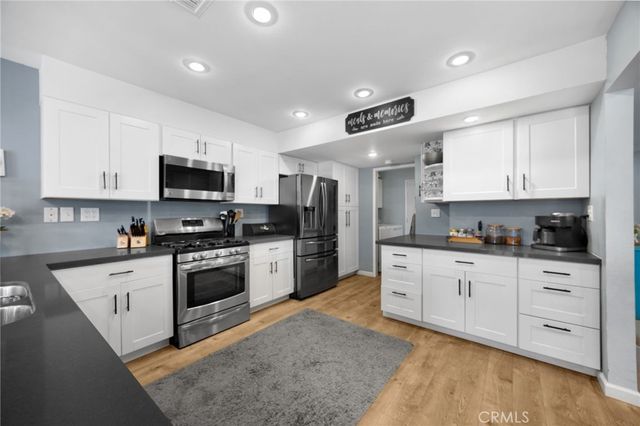 1714 S Heritage Circle, Anaheim, CA 92804