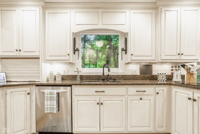 11641 Eden Estates Drive, Carmel, IN 46033