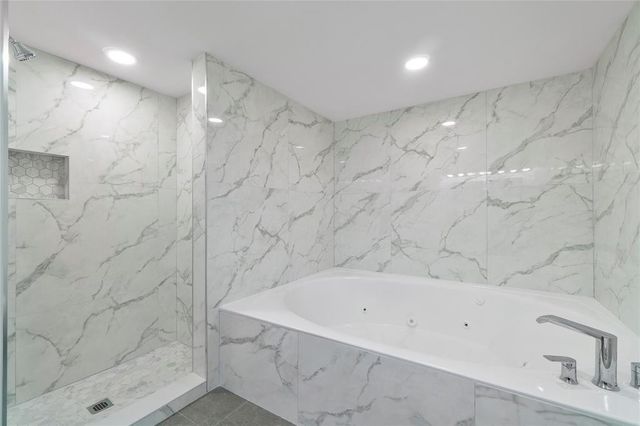 300 Three Islands Boulevard 306, Hallandale Beach, FL 33009