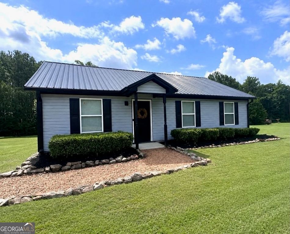 1300 Hill Street, Comer, GA 30629