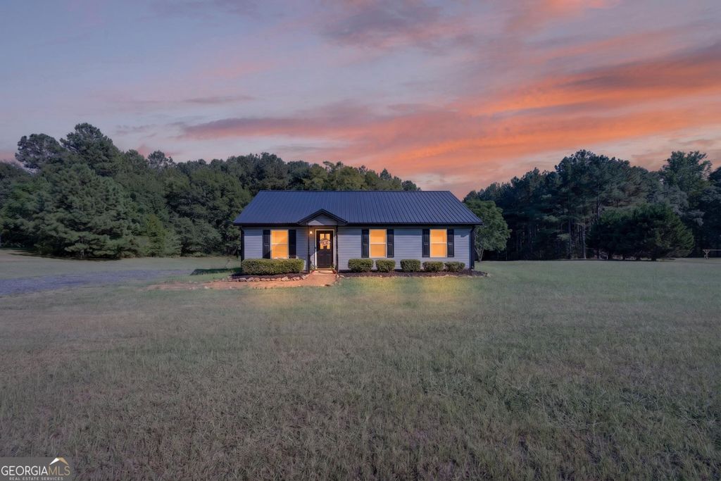1300 Hill Street, Comer, GA 30629 — photo 2