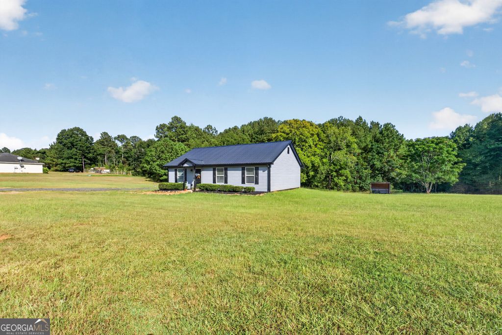 1300 Hill Street, Comer, GA 30629 — photo 4