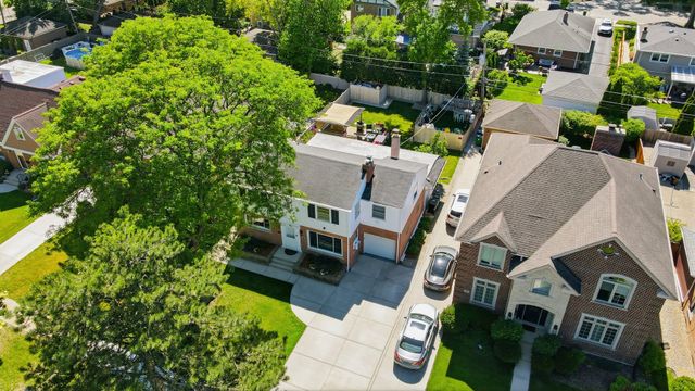 204 S Home Avenue, Park Ridge, IL 60068