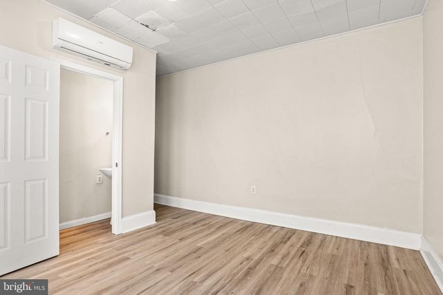 430 W SIMPSON ST, Mechanicsburg, PA 17055