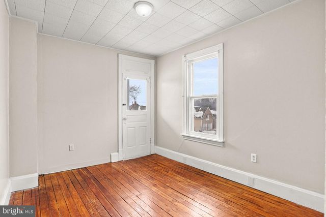 430 W SIMPSON ST, Mechanicsburg, PA 17055