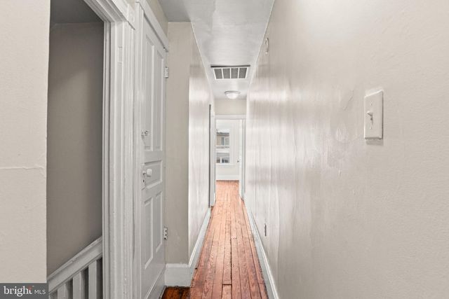 430 W SIMPSON ST, Mechanicsburg, PA 17055