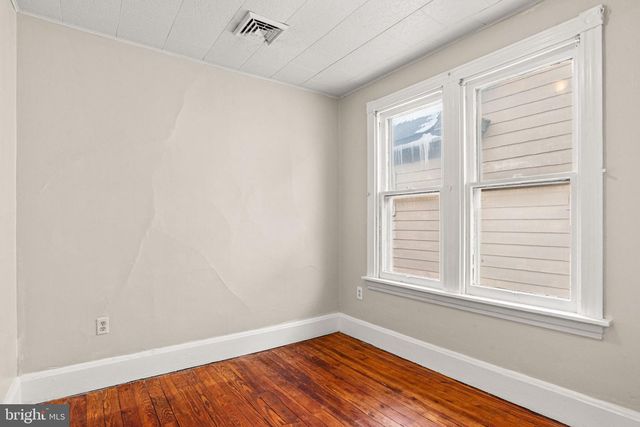 430 W SIMPSON ST, Mechanicsburg, PA 17055